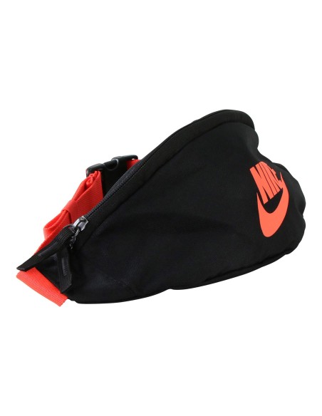 Compra aquí tus chanclas Nike Benassi Black|Envío gratis en 48 horas|